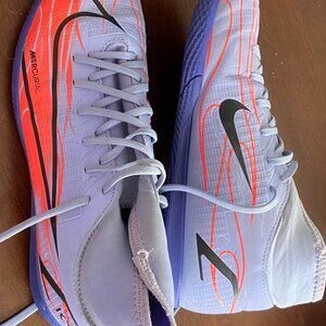 Mens size 8.5 Nike Mercurial turf soccer shoes